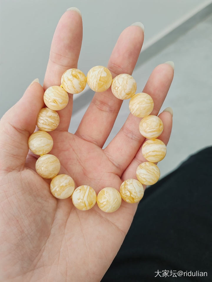 存图留念，期待日后的变化。_琥珀蜜蜡