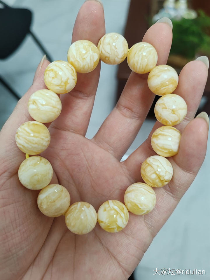 存图留念，期待日后的变化。_琥珀蜜蜡