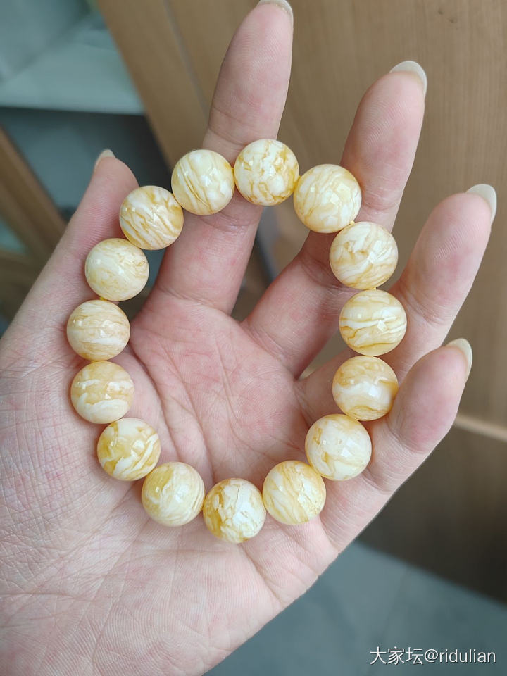 存图留念，期待日后的变化。_琥珀蜜蜡