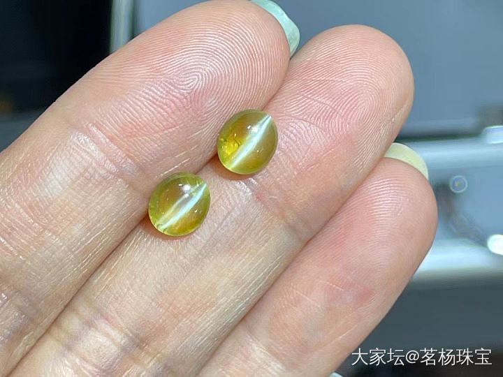 金绿猫眼～_彩色宝石