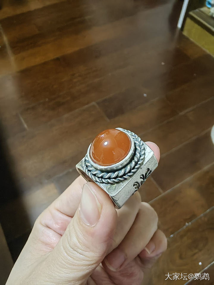 新打的灭霸戒指+鸡油黄坠子_琥珀蜜蜡