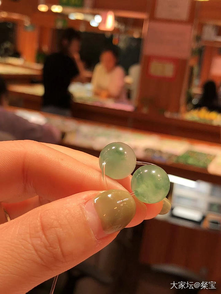 人已到平洲玉器街走起_集散地翡翠
