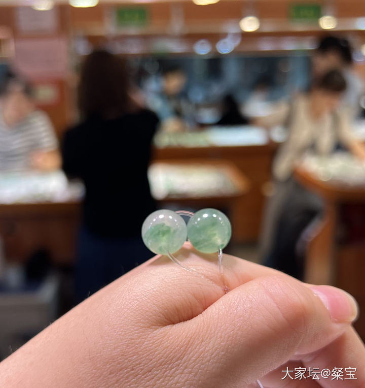 人已到平洲玉器街走起_集散地翡翠