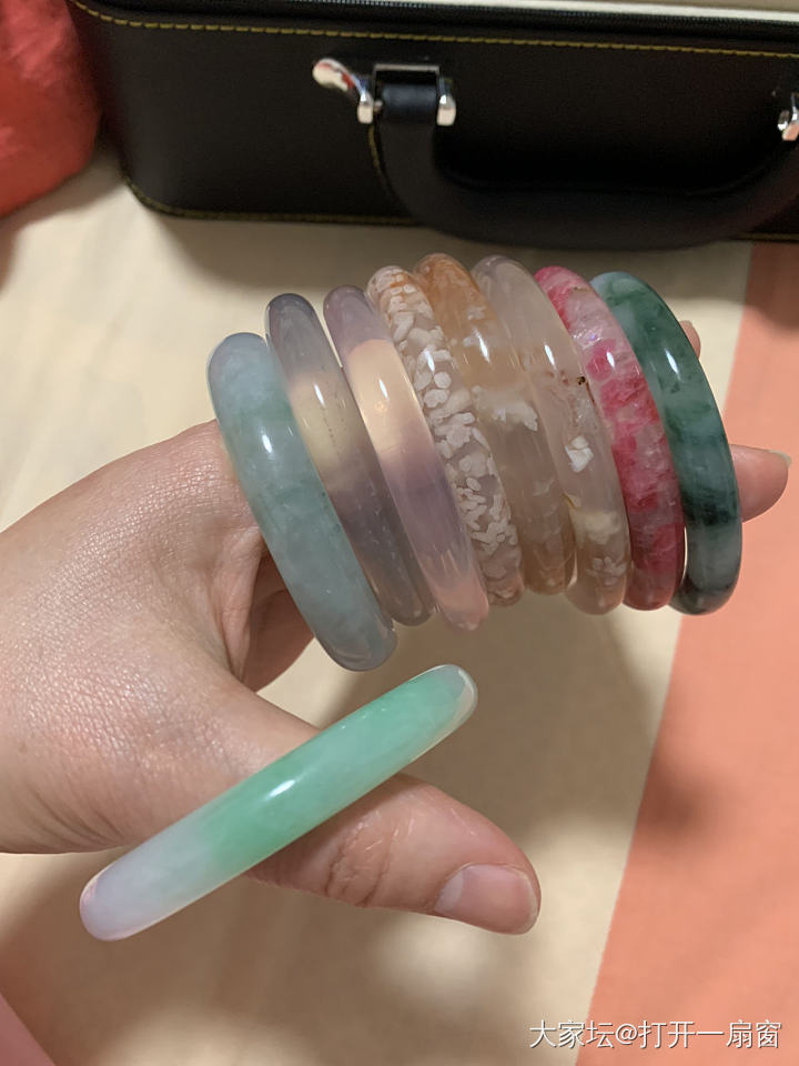 大石头_水晶玉髓玛瑙翡翠
