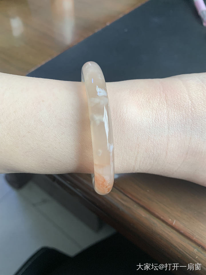 还是石头系列，今天的左右手_玛瑙白玉玉髓玛瑙和田玉