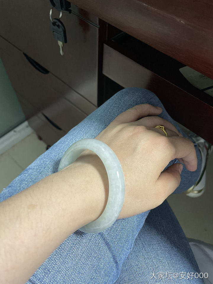 今天的左手戴什么？_碧玺银