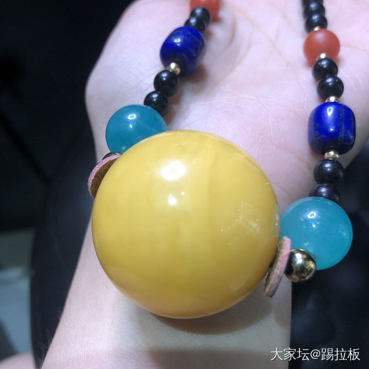 文玩实体店第二十九天_首饰琥珀蜜蜡