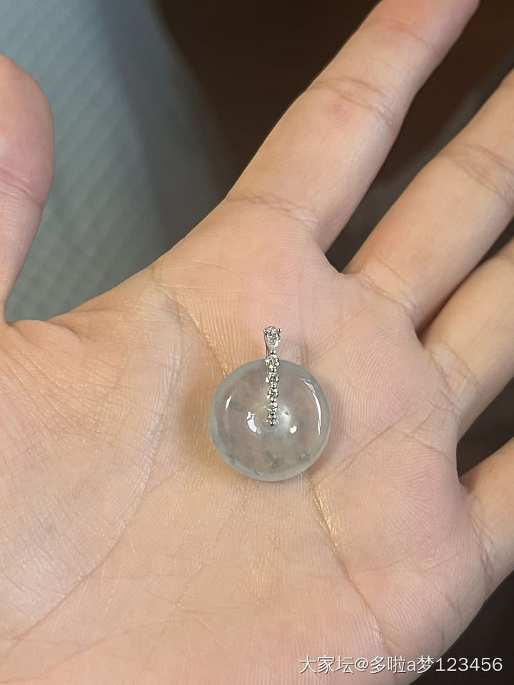 第一件翡翠饰品入坑了_翡翠