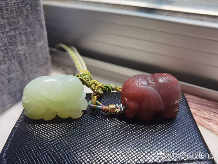 喜结连理，携“鼻”同行😄_和田玉玛瑙
