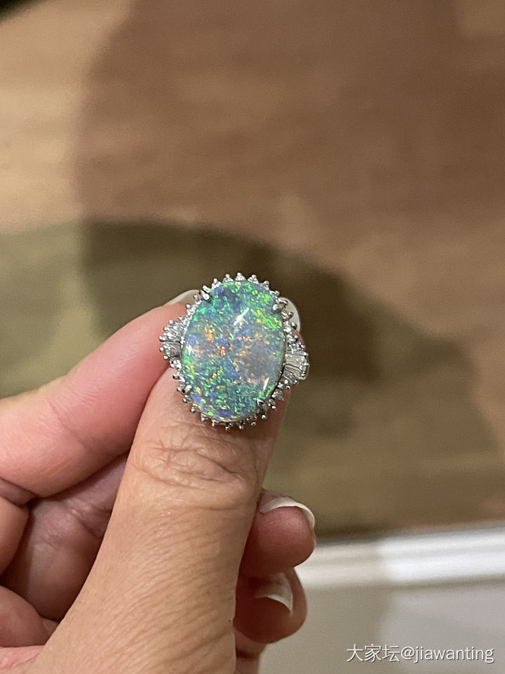 请问哪位有澳洲欧泊，准备入手_欧泊