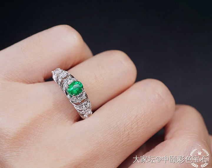 ##中颐天然赞比亚祖母绿戒指##  0.40ct_名贵宝石