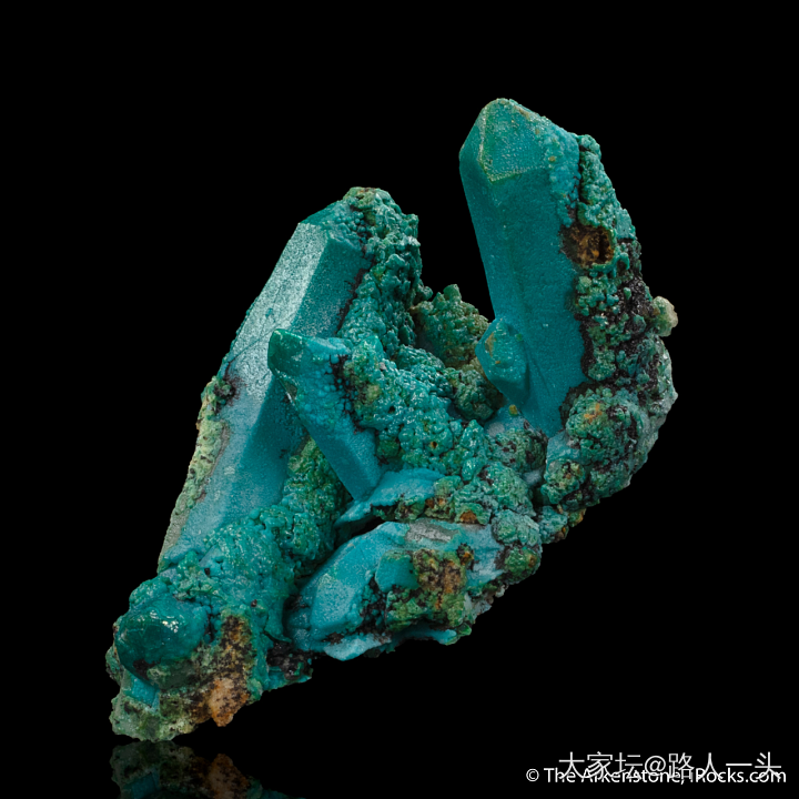 染色的黑水晶_水晶