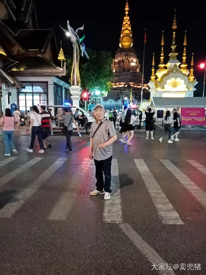 我们家乐观的老头_旅游