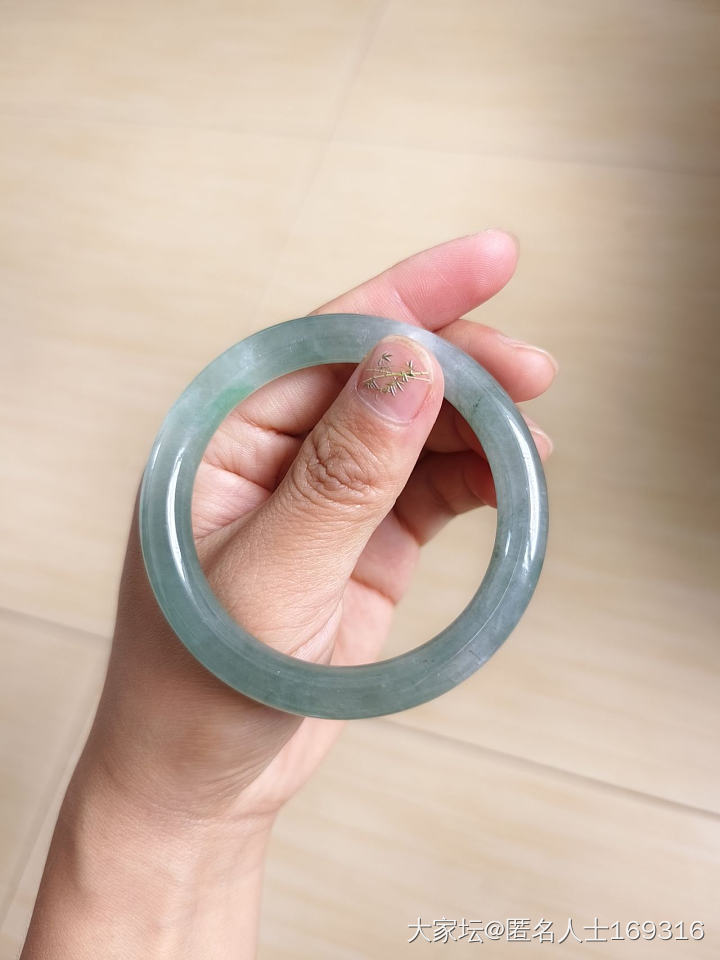 坛友们，好看吗_手镯翡翠