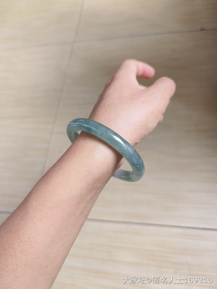 坛友们，好看吗_手镯翡翠