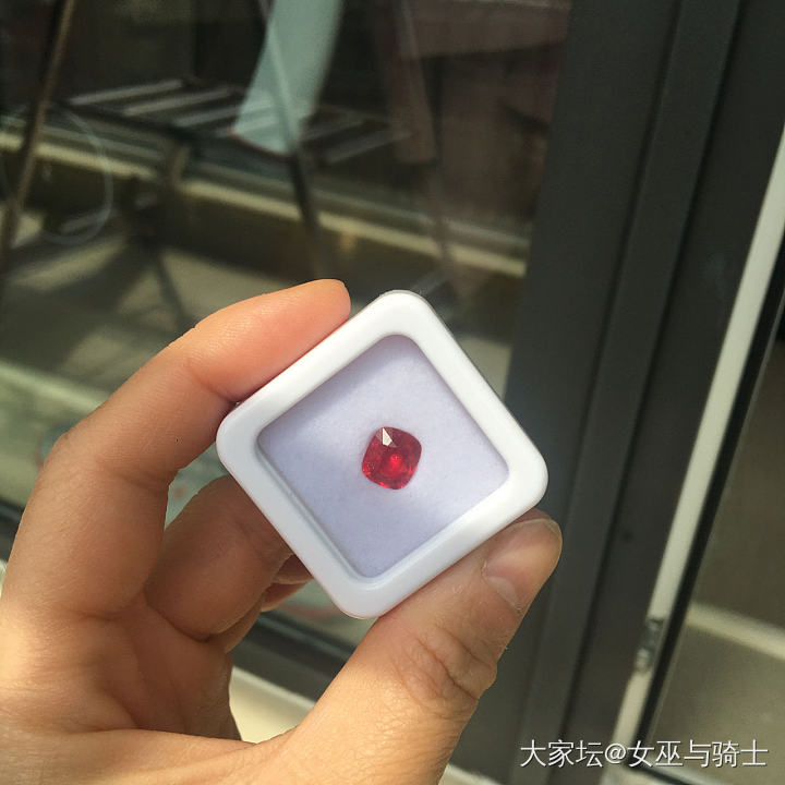 买尖晶之路，曲折_彩色宝石