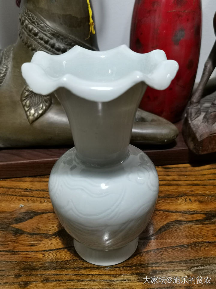 宋，湖田影青刻花葵口瓶_收藏