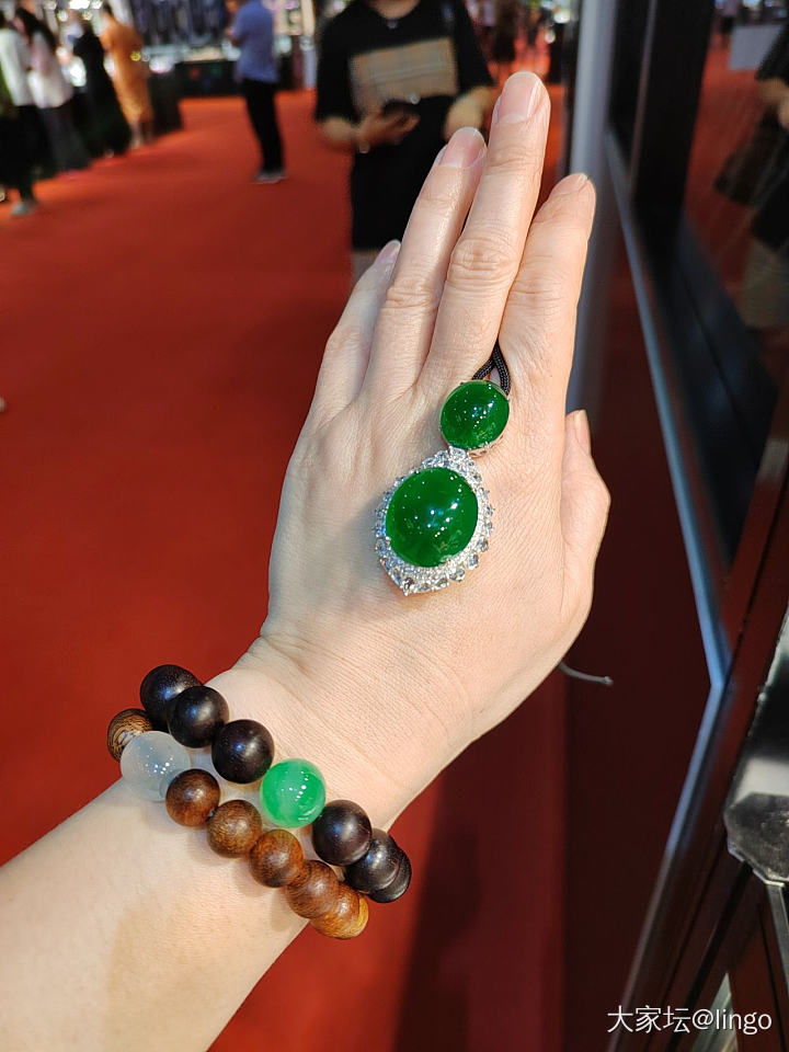 今年的上海展_展会翡翠
