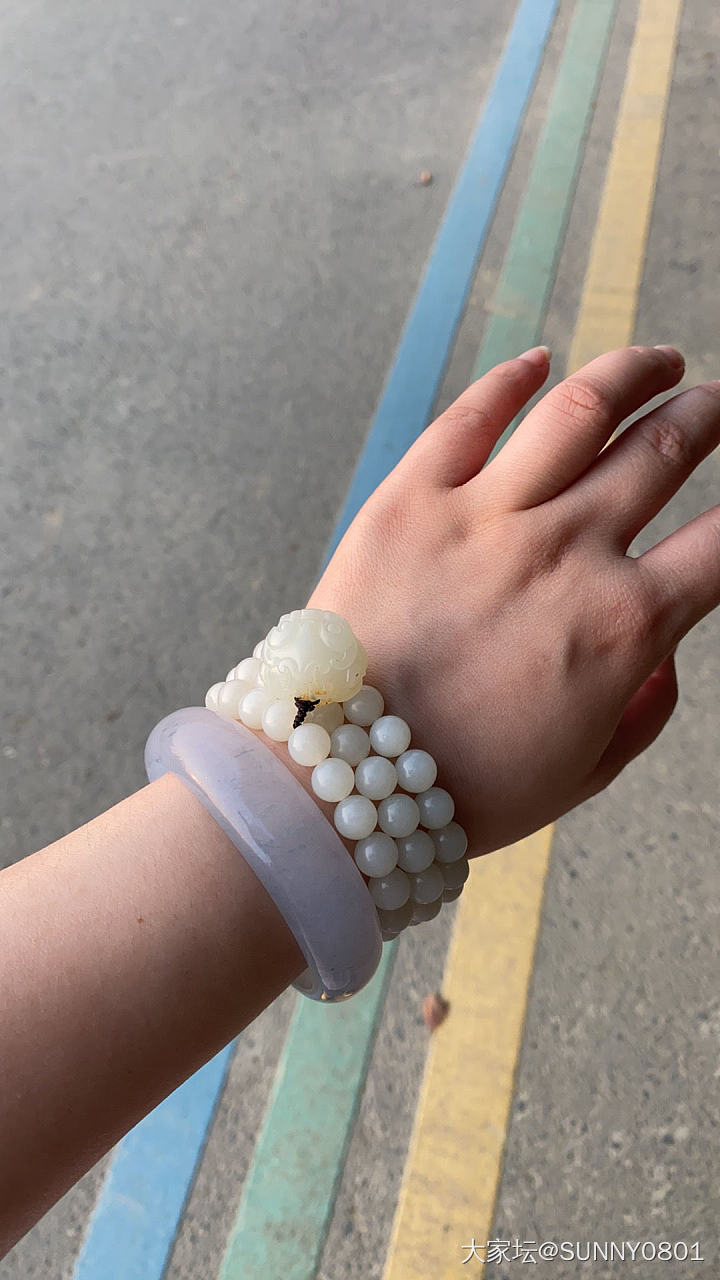 今天的装备_和田玉翡翠