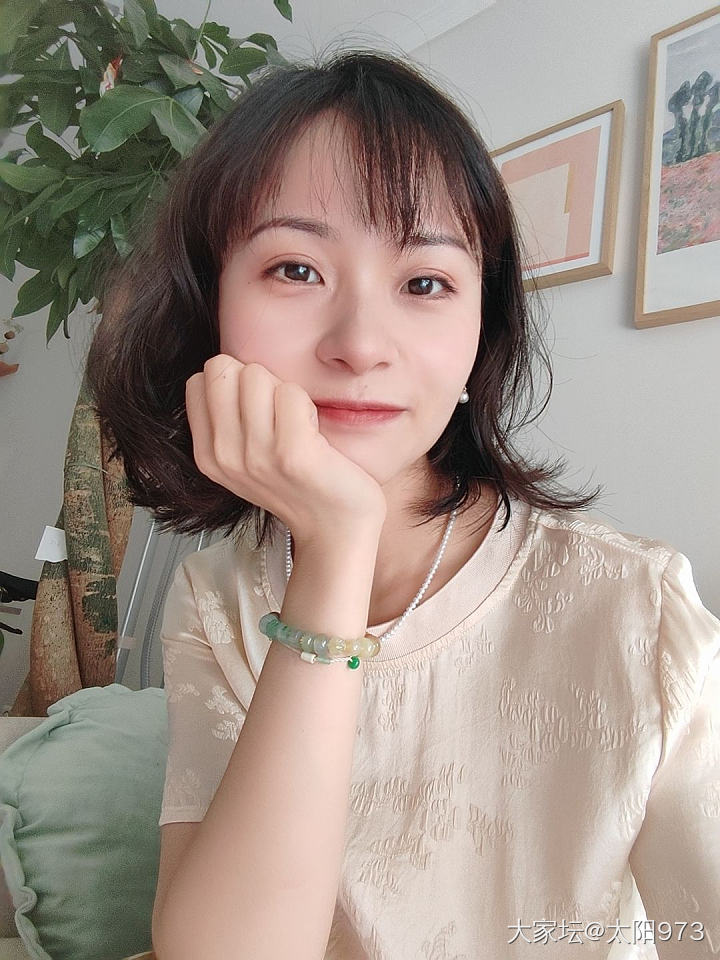 新收的冠乐绉t_穿搭