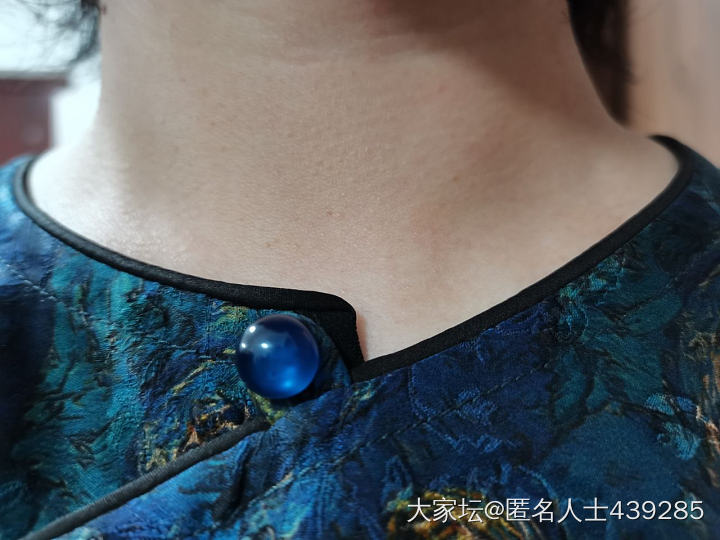 求香云纱坑里的姐妹指点_穿搭