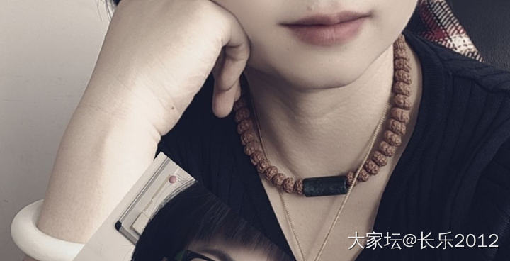 拿出你们的散碎珠子玩吧_串珠和田玉菩提子
