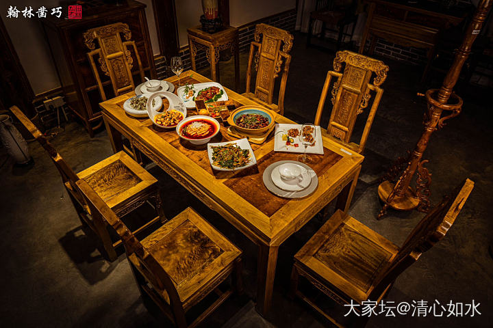 金丝楠木的餐桌实拍_家具
