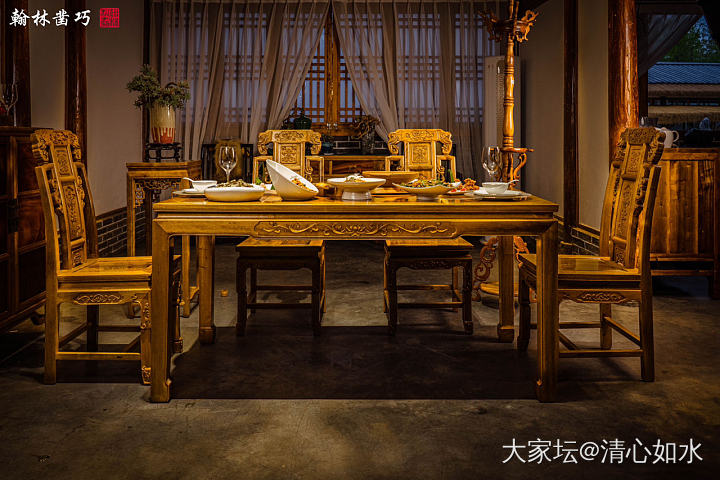 金丝楠木的餐桌实拍_家具