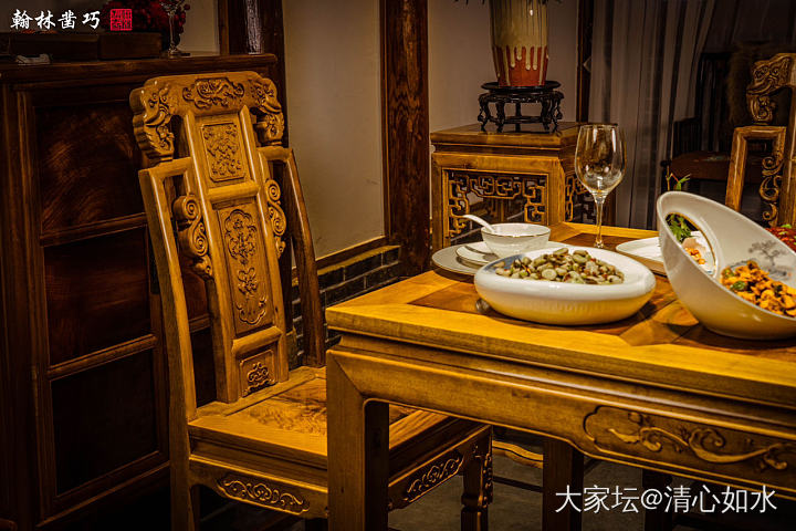 金丝楠木的餐桌实拍_家具