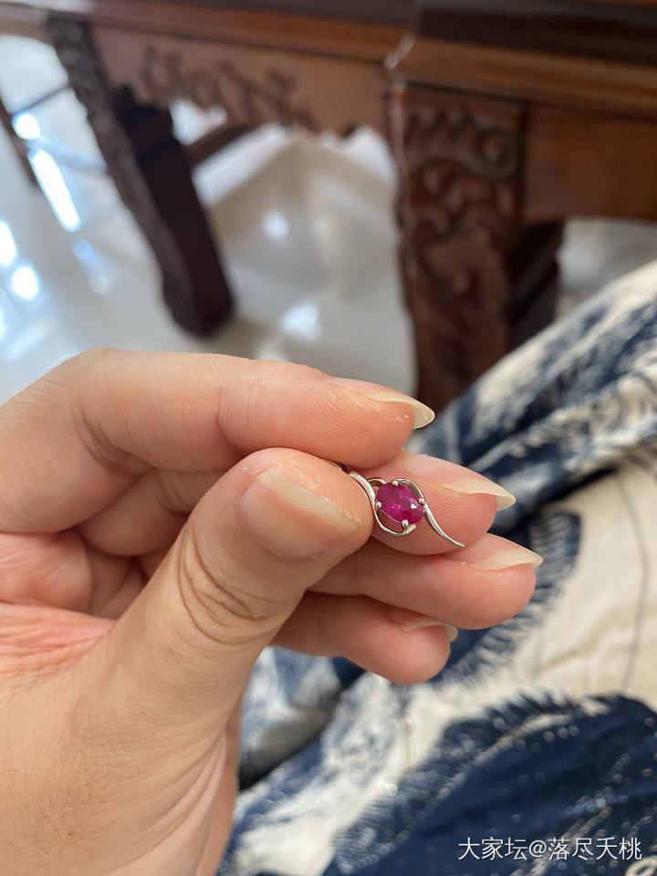 结婚前送给婆婆的红宝石_红宝石
