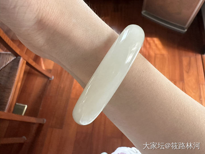 原来这就是左拥右抱的感觉嘛_手镯和田玉