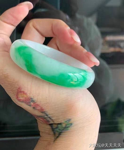 想看看姐妹们的镯子_翡翠