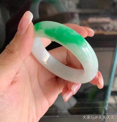 想看看姐妹们的镯子_翡翠