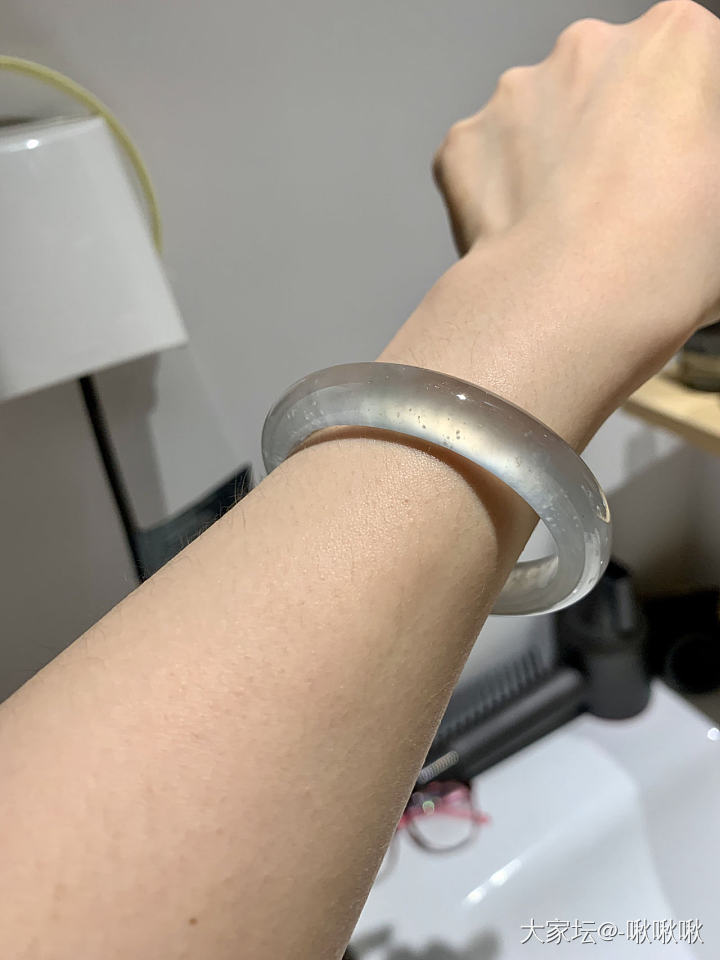 想看看姐妹们的镯子_翡翠
