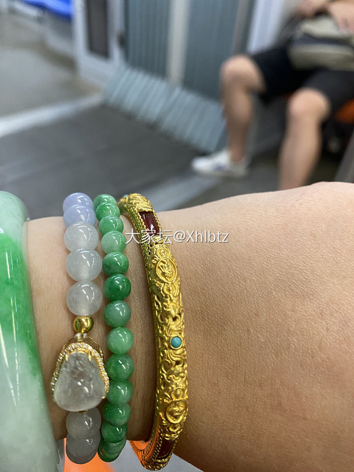 不逛街就不花钱，逛了多少会买点小东西_珠串翡翠