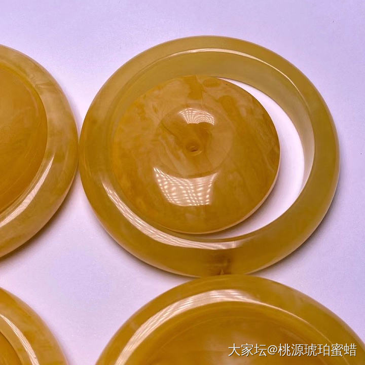 天然蜜蜡手镯，性价比高_琥珀蜜蜡