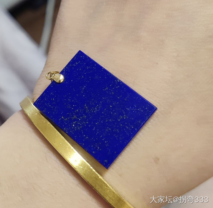 想切个22mm大小的圆牌，镶金边，会不会浪费了它～_青金石