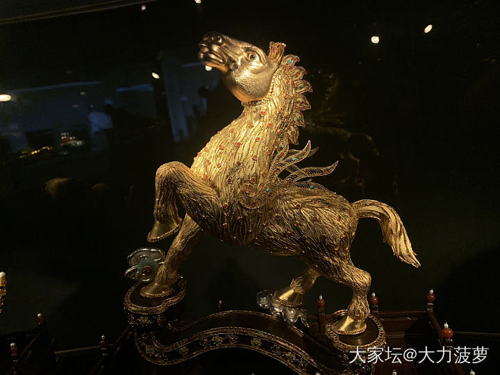 飘过深圳珠宝博物馆💎_博物馆翡翠