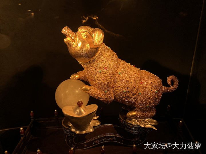 飘过深圳珠宝博物馆💎_博物馆翡翠