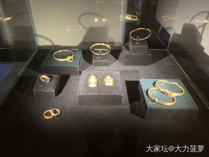 飘过深圳珠宝博物馆💎_博物馆翡翠