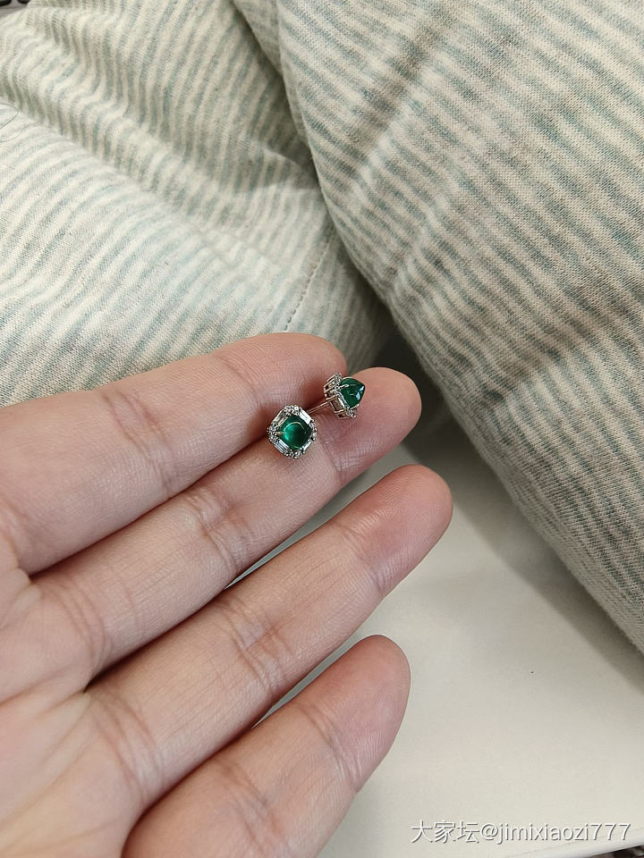 两种不同的奶奶我两种都很爱_祖母绿
