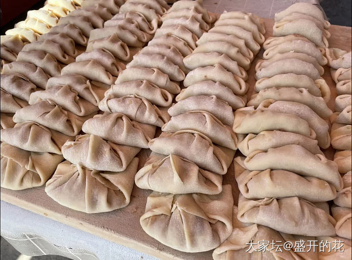 新疆特克斯八卦城的烤包子王_美食