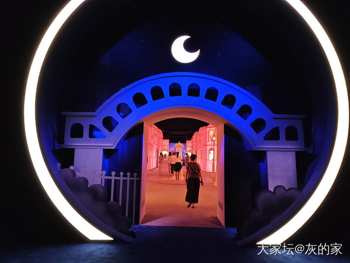 梵克雅宝的展_工艺梵克雅宝首饰