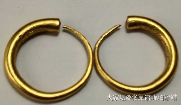 收了对耳环，很可爱很别致_耳环金
