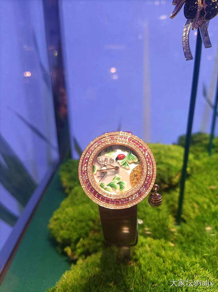 时间的诗篇——梵克雅宝珠宝腕表展_名贵宝石梵克雅宝