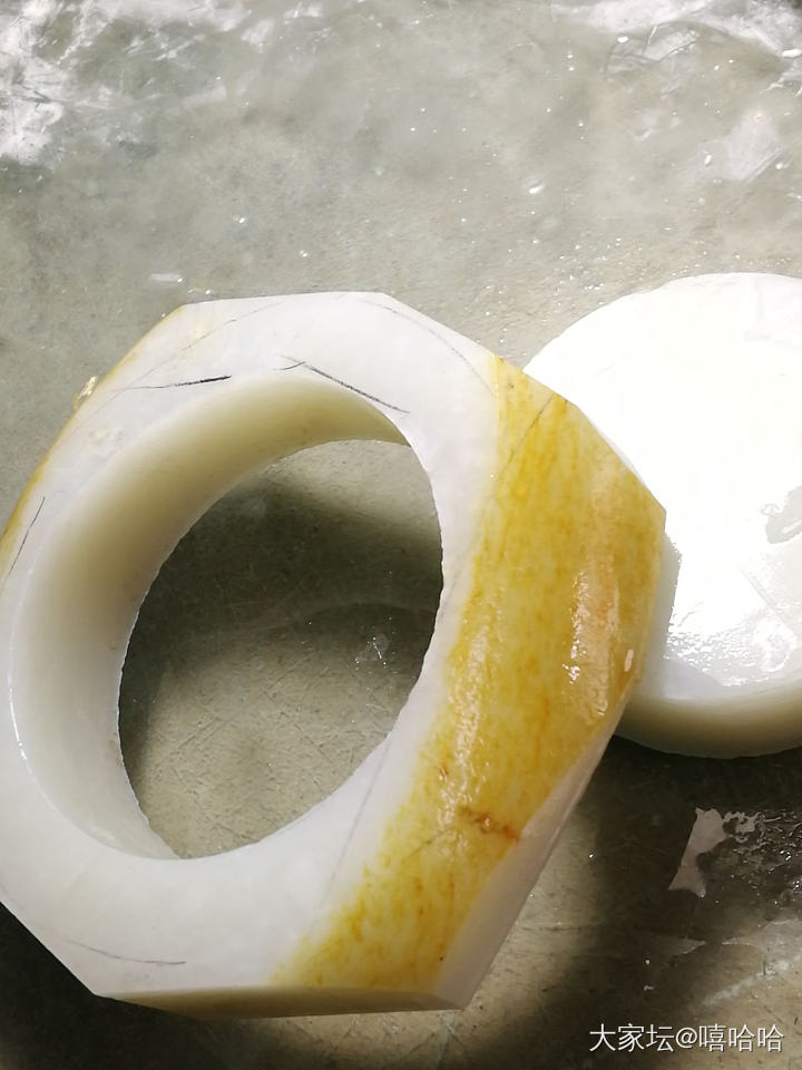 甜甜圈  😹_和田玉