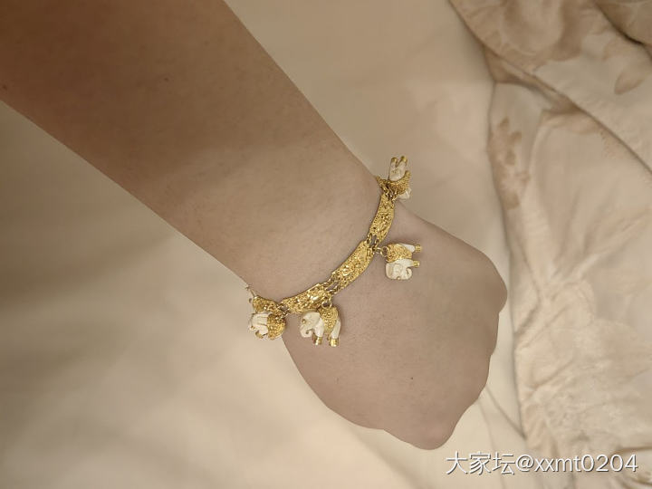 那一年东南亚还是旅游胜地，我得了一条美丽的金手链_手链金