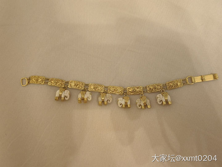 那一年东南亚还是旅游胜地，我得了一条美丽的金手链_手链金