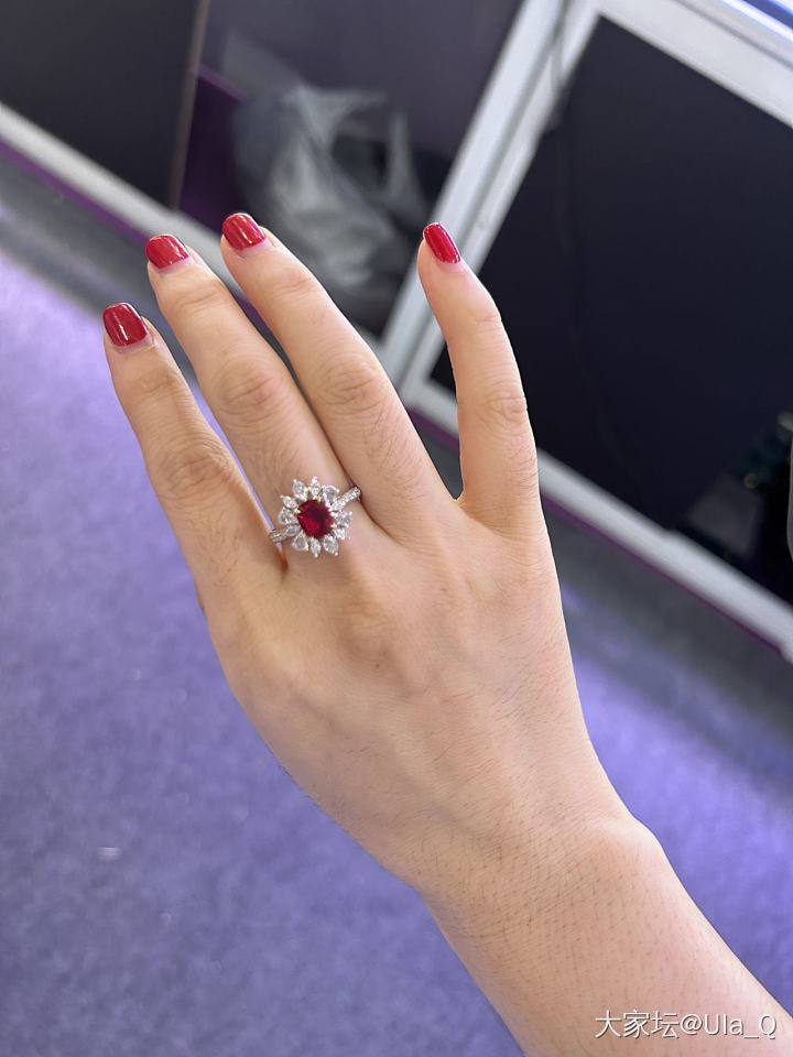 八月上海珠宝展二刷，红宝石戒指太难选_戒指红宝石