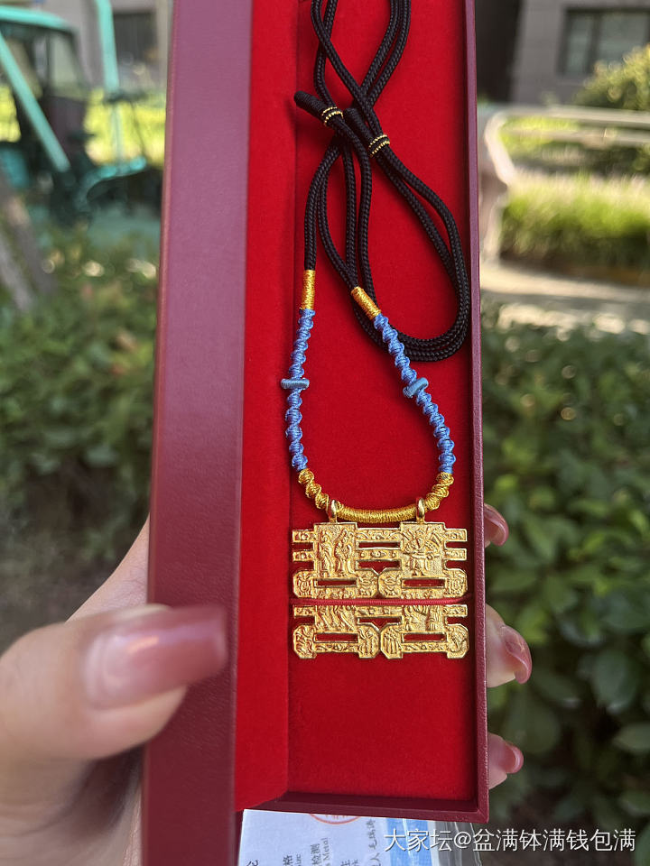 錾刻双喜字吊坠美死了_吊坠金